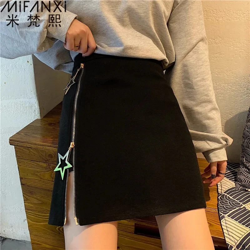 Spring Summer A-Line Skirt Temperament High Waist Thin Fashion Five-Pointed Star Decorated Black Short Skirt Clothes For Women
Spring Summer A-Line Skirt Temperament High Waist Thin Fashion Five-Pointed Star Decorated Black Short Skirt Clothes For Women