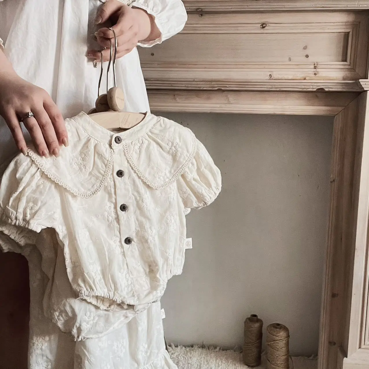Baby Clothes Summer Cotton Embroidery Infant Girls Short Sleeve Bodysuits Toddler Single Breasted One Piece Newborn Girl Clothes
Baby Clothes Summer Cotton Embroidery Infant Girls Short Sleeve Bodysuits Toddler Single Breasted One Piece Newborn Girl Clothes