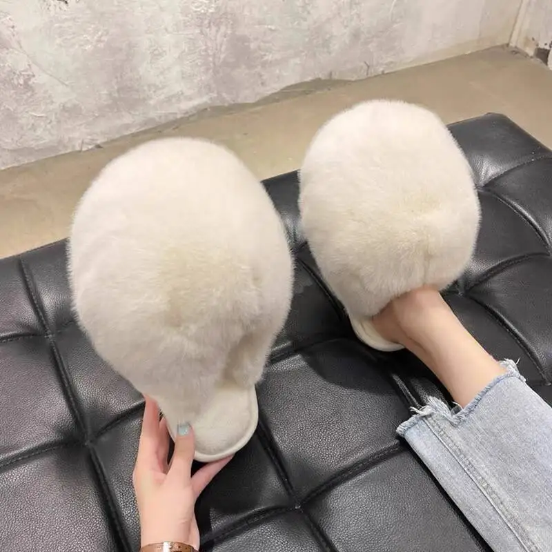 2025 Autumn Winter Women Home Slippers Cute Versatile Cat Like Plush Slippers Indoor Household Slippers Big Toe Puffy Slippers
2025 Autumn Winter Women Home Slippers Cute Versatile Cat Like Plush Slippers Indoor Household Slippers Big Toe Puffy Slippers