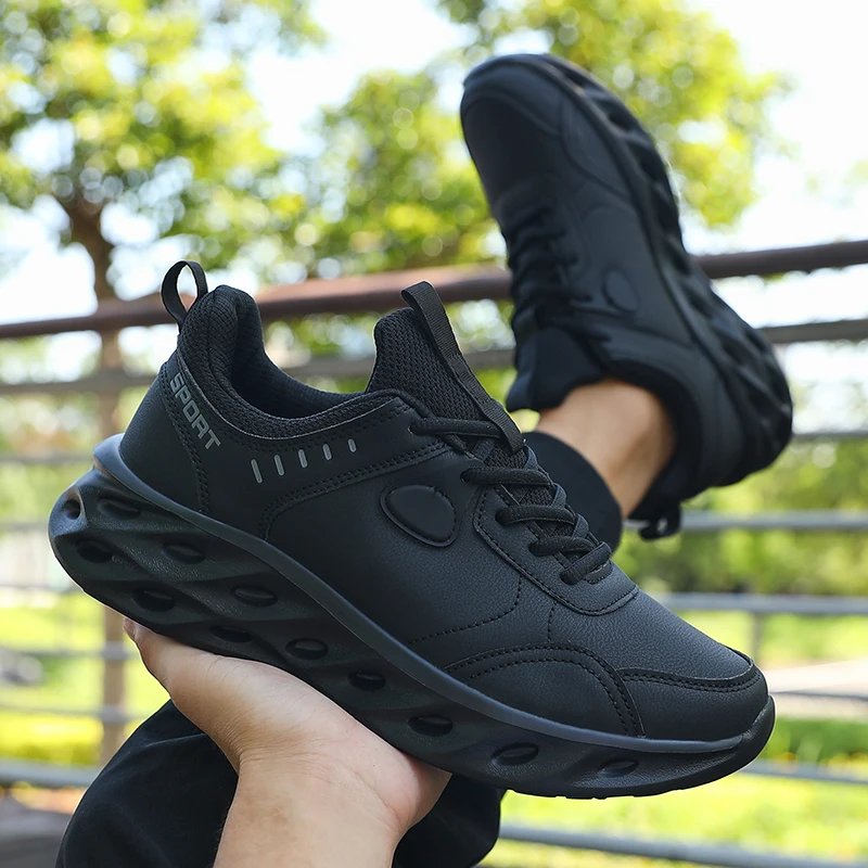 Мужские полностью черные повседневные спортивные кроссовки с дышащей внутренней мягкой подошвой для комфортной спортивной обуви, нескользящие Zapatillas De Deporte
Мужские полностью черные повседневные спортивные кроссовки с дышащей внутренней мягкой подошвой для комфортной спортивной обуви, нескользящие Zapatillas De Deporte