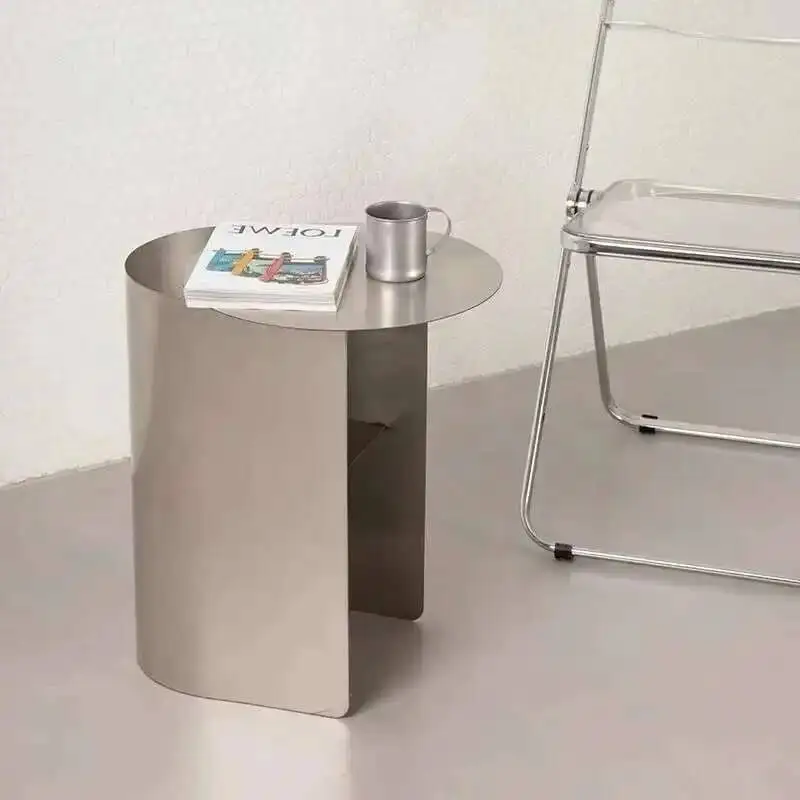 Столы для хранения, скандинавский светильник для гостиной, спальня, роскошный современный диван, стальной столик для комнаты из нержавеющей стали, кофейная прикроватная тумбочка, креативная мебель
Столы для хранения, скандинавский светильник для гостиной, спальня, роскошный современный диван, стальной столик для комнаты из нержавеющей стали, кофейная прикроватная тумбочка, креативная мебель