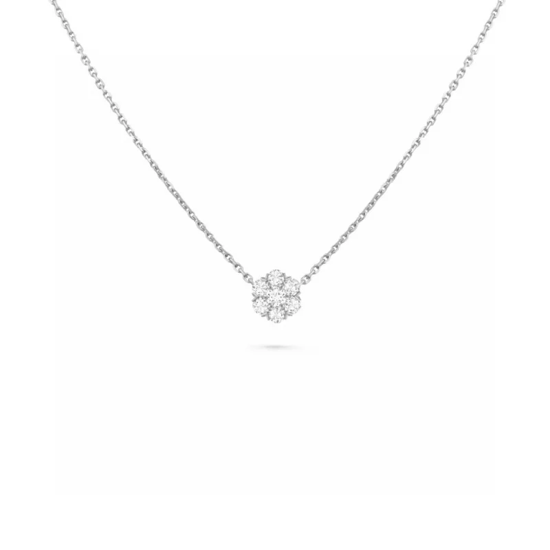 The whole 925 sterling silver set classic all-in-one seven-diamond flower necklace
The whole 925 sterling silver set classic all-in-one seven-diamond flower necklace