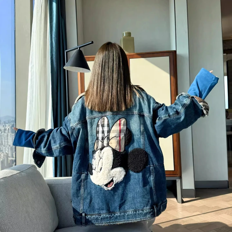 Зимняя новая стильная джинсовая стеганая куртка с Минни Маус Диснея, женская модная брендовая повседневная теплая свободная модная верхняя одежда для женщин
Зимняя новая стильная джинсовая стеганая куртка с Минни Маус Диснея, женская модная брендовая повседневная теплая свободная модная верхняя одежда для женщин