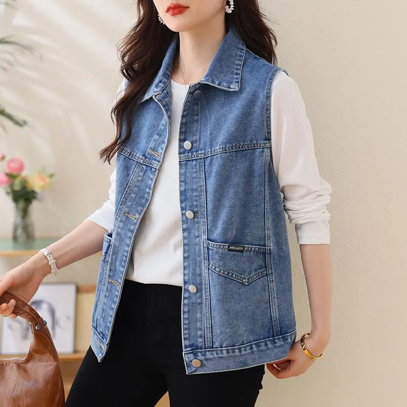 Casual Denim Vest for Women in Spring and Autumn New Middle-aged Mother Vest Vest Fashionable Horse Clip
Casual Denim Vest for Women in Spring and Autumn New Middle-aged Mother Vest Vest Fashionable Horse Clip