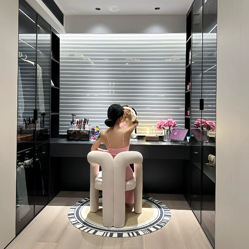 Internet celebrity cloakroom makeup chair cream style designer modern simple bedroom
Internet celebrity cloakroom makeup chair cream style designer modern simple bedroom