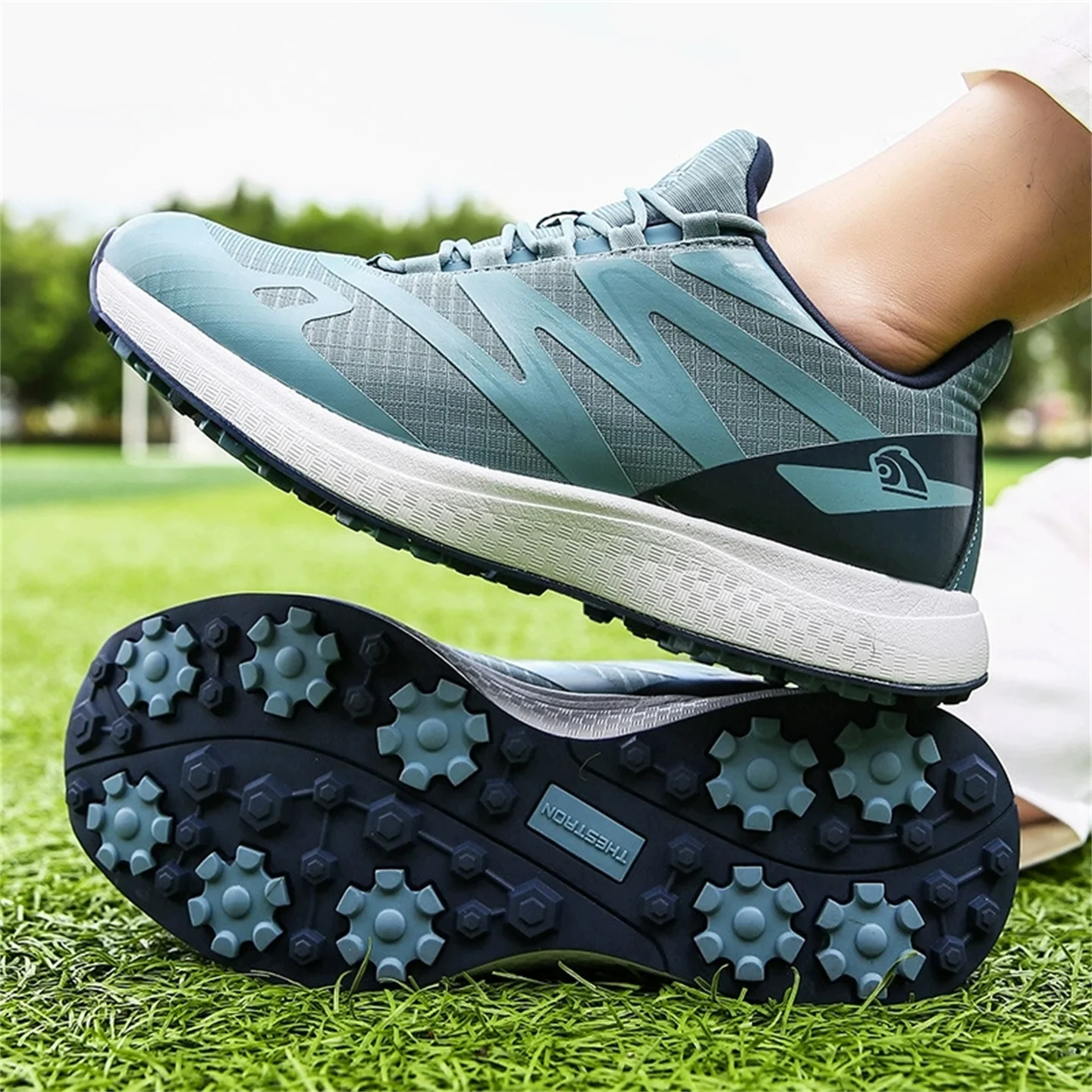 Men's Breathable And Comfortable Mesh Golf Shoes Outdoor Golf Course Anti-slip Spikes Training Sneakers
Men's Breathable And Comfortable Mesh Golf Shoes Outdoor Golf Course Anti-slip Spikes Training Sneakers
