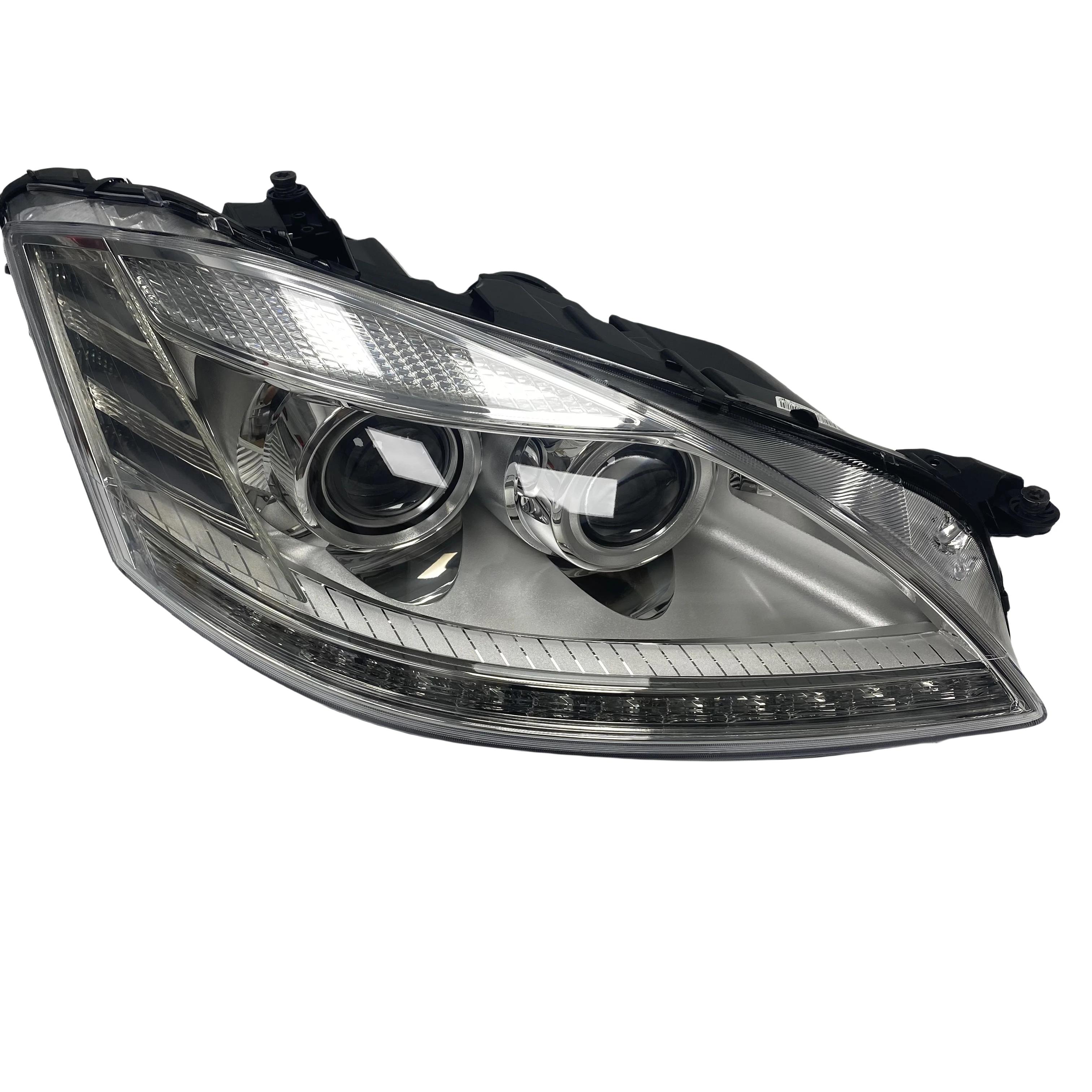 Suitable for Mercedes-Benz W221 S300 S320 S350 S400 S500 S550 S600 S63 S65 original quality headlight A2218206839/A2218206739
Suitable for Mercedes-Benz W221 S300 S320 S350 S400 S500 S550 S600 S63 S65 original quality headlight A2218206839/A2218206739
