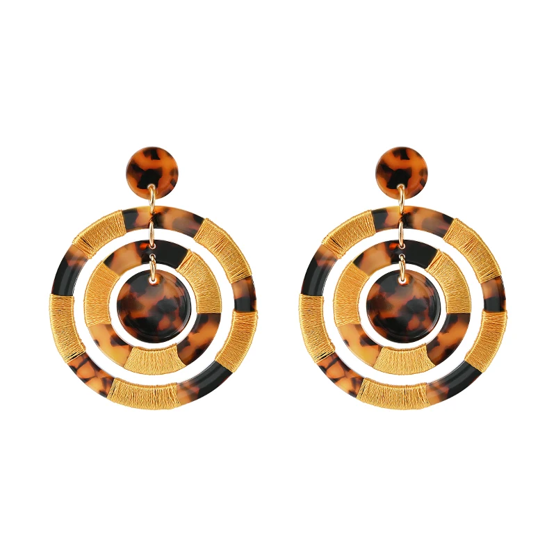 Handmade circle leopard print earrings, retro creative exaggerated personality trend earrings
Handmade circle leopard print earrings, retro creative exaggerated personality trend earrings
