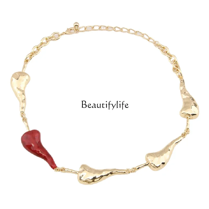 European and American light luxury niche retro gold dripping red pepper splicing collarbone chain
European and American light luxury niche retro gold dripping red pepper splicing collarbone chain