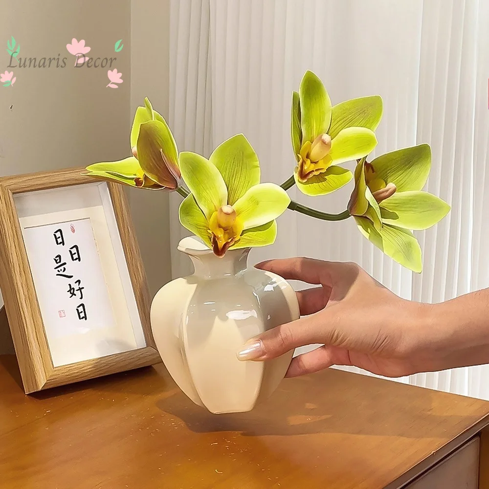 Artificial flower decoration living room dining table bedroom entrance decoration floral decoration
Artificial flower decoration living room dining table bedroom entrance decoration floral decoration