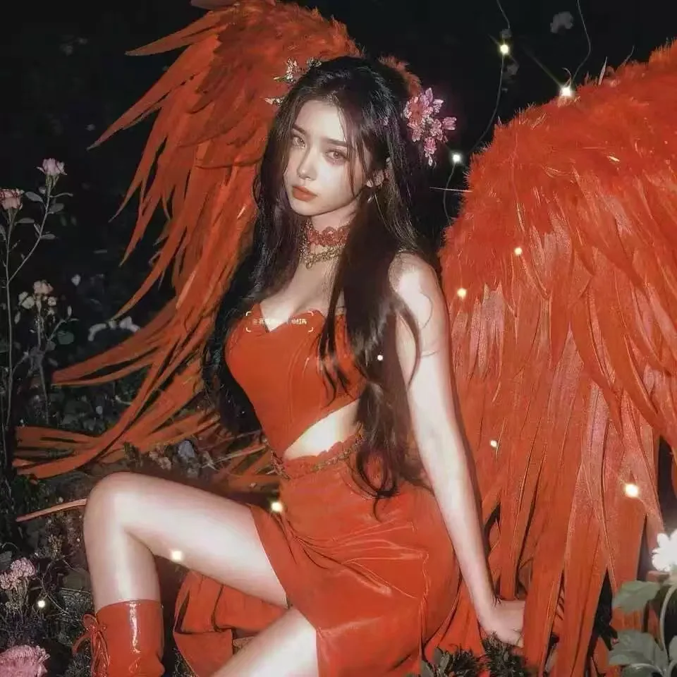 Flame Red Super Large Feather Wings T-Stage Model Fashion Show Photography Wedding Photography Props
Flame Red Super Large Feather Wings T-Stage Model Fashion Show Photography Wedding Photography Props