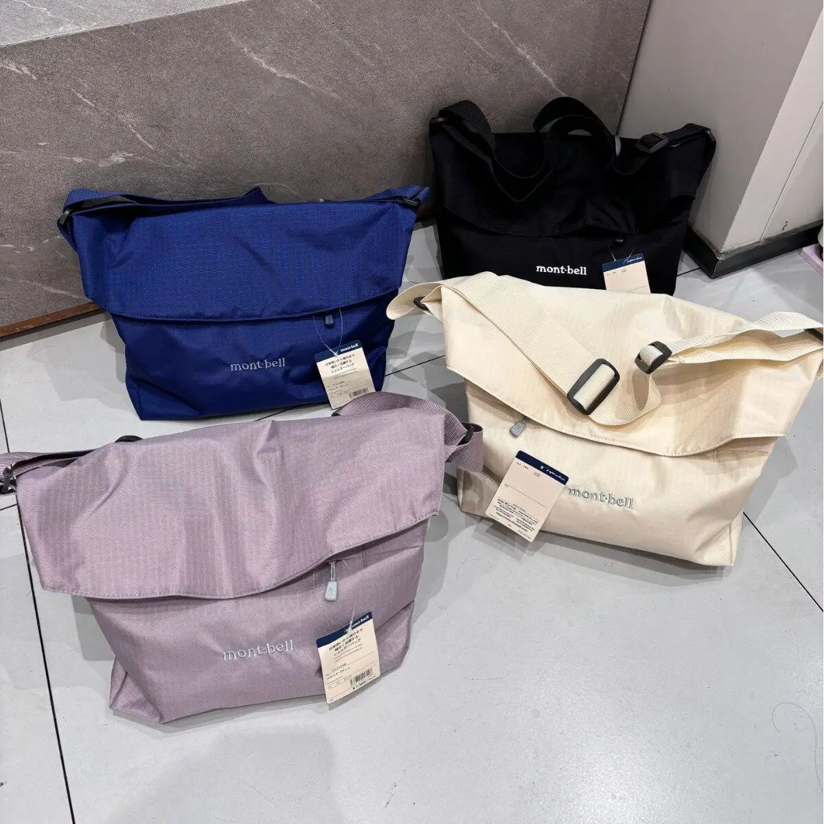 Сумка для путешествий на открытом воздухе, простая сумка-мессенджер Montbell, 14 л, складная сумка для отдыха большой вместимости
Сумка для путешествий на открытом воздухе, простая сумка-мессенджер Montbell, 14 л, складная сумка для отдыха большой вместимости