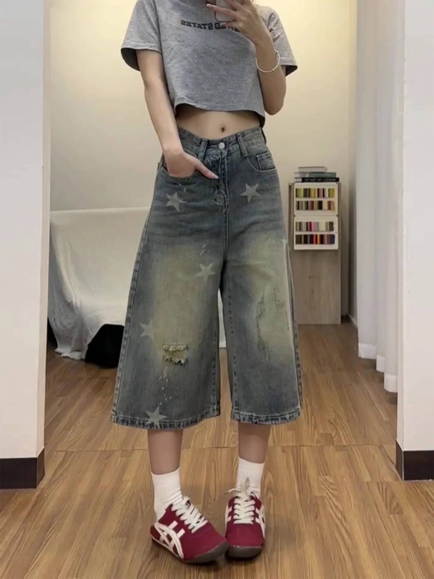 American Style Loose Straight Leg Seven-Foot Women's Jeans Star Print Design Summer New Slimming Wide Leg Low Waist Zipper
American Style Loose Straight Leg Seven-Foot Women's Jeans Star Print Design Summer New Slimming Wide Leg Low Waist Zipper