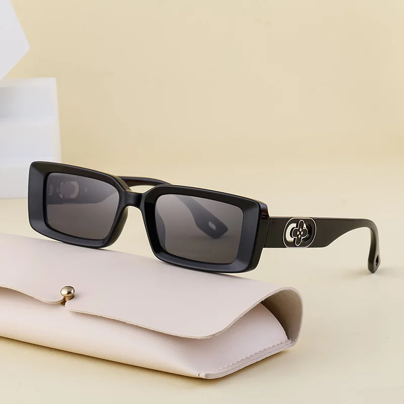 Lenses 2024 Woman Eyewear B7205 Adult Oval Men None Sunglasses Vintage Cheap Price por
Lenses 2024 Woman Eyewear B7205 Adult Oval Men None Sunglasses Vintage Cheap Price por