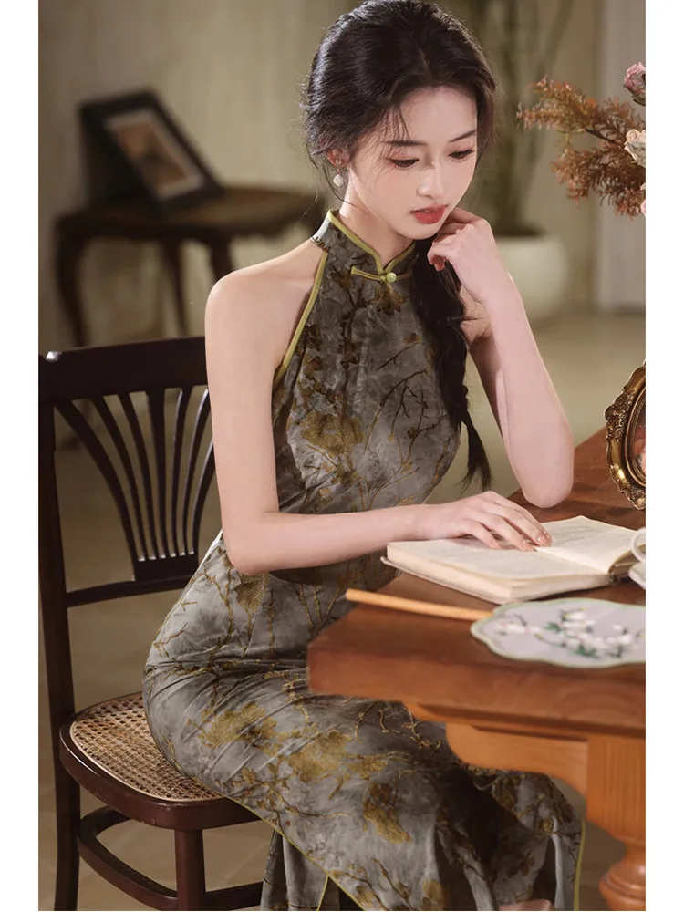 2026 Autumn New Style Sleeveless Neck Hanging Velvet Dyed Slim Fit Long Chinese Style Young Sexy
2026 Autumn New Style Sleeveless Neck Hanging Velvet Dyed Slim Fit Long Chinese Style Young Sexy