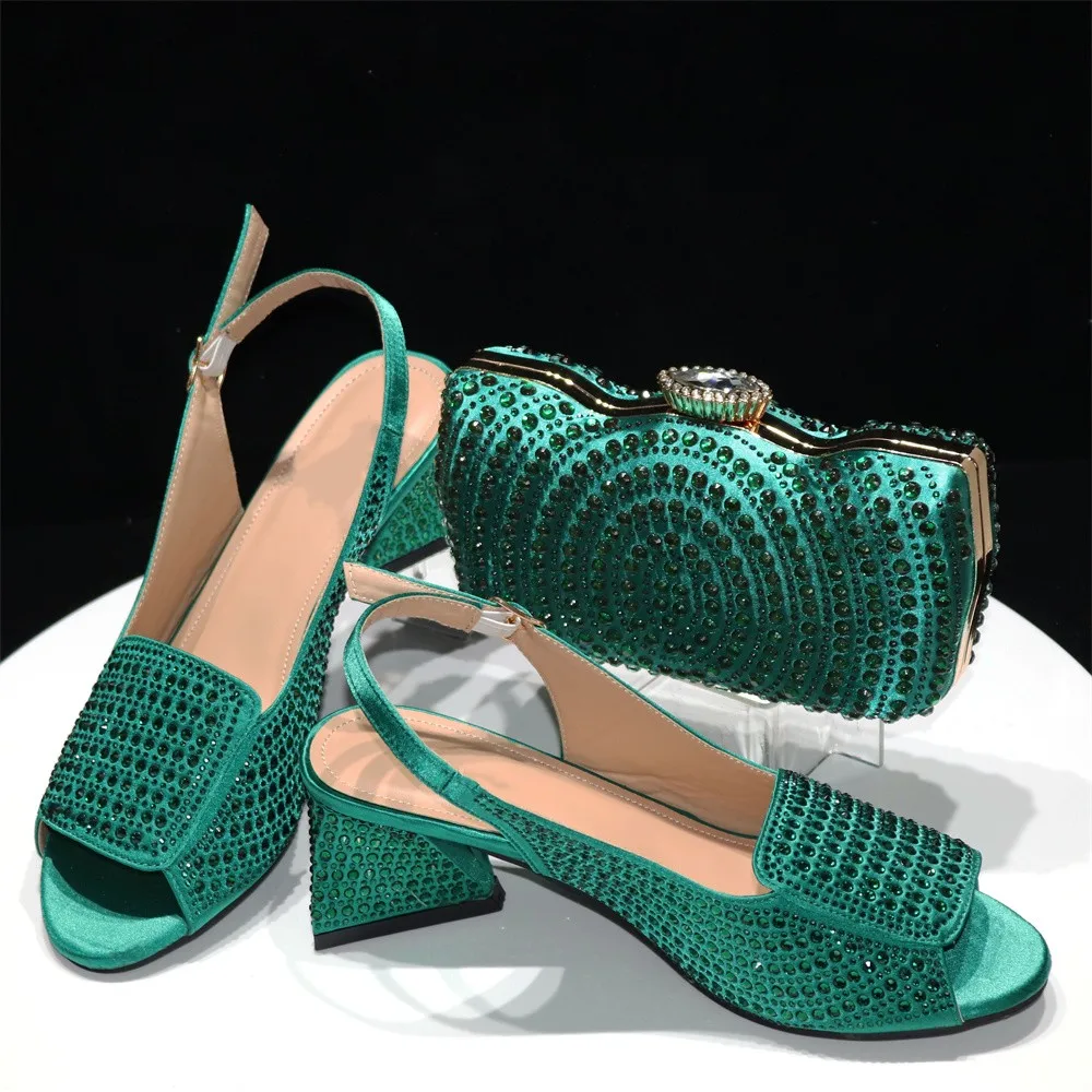 High Quality Summer High Heels Shoes And Bag Set For Wedding Pretty African Summer Green Color Pumps Shoes And Bag To Match Set
High Quality Summer High Heels Shoes And Bag Set For Wedding Pretty African Summer Green Color Pumps Shoes And Bag To Match Set