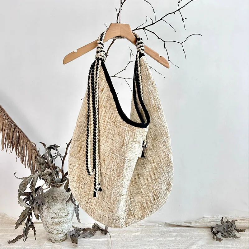 Fashion Designer Style Casual Weave Shoulder Bags Large Capacity Sense of Luxury Grace Tote Bags for Women
Fashion Designer Style Casual Weave Shoulder Bags Large Capacity Sense of Luxury Grace Tote Bags for Women