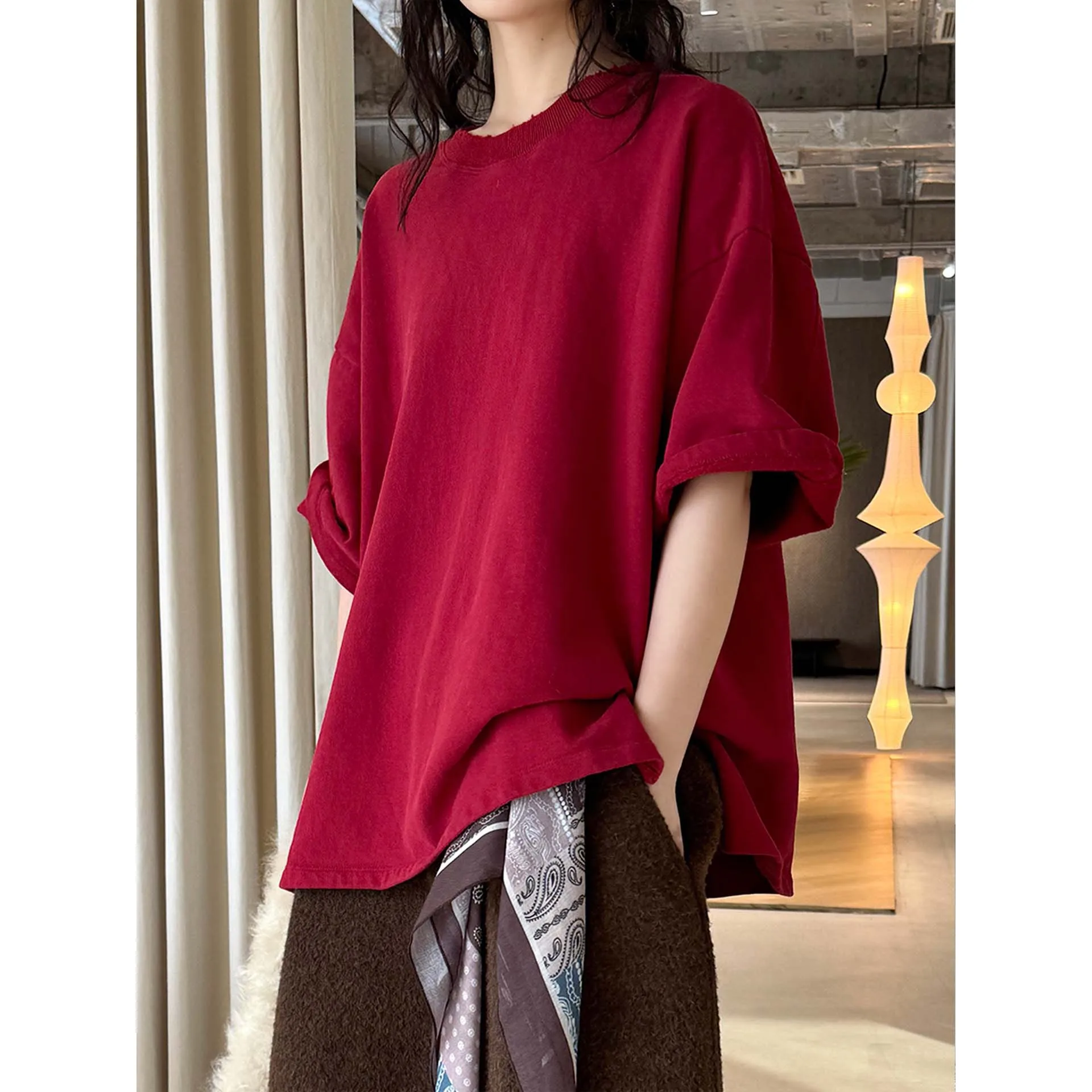 Early Spring Women's Fleece Lined Oversized round Neck T-shirt Korean Casual Style Inner Brushed Loose Fit Spring Top
Early Spring Women's Fleece Lined Oversized round Neck T-shirt Korean Casual Style Inner Brushed Loose Fit Spring Top