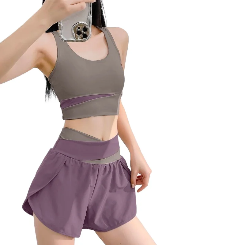 Women Yoga Set with Built In Bra Racerback Sports Tank and Biker Shorts Pilates Workout Gym Outfit
Women Yoga Set with Built In Bra Racerback Sports Tank and Biker Shorts Pilates Workout Gym Outfit