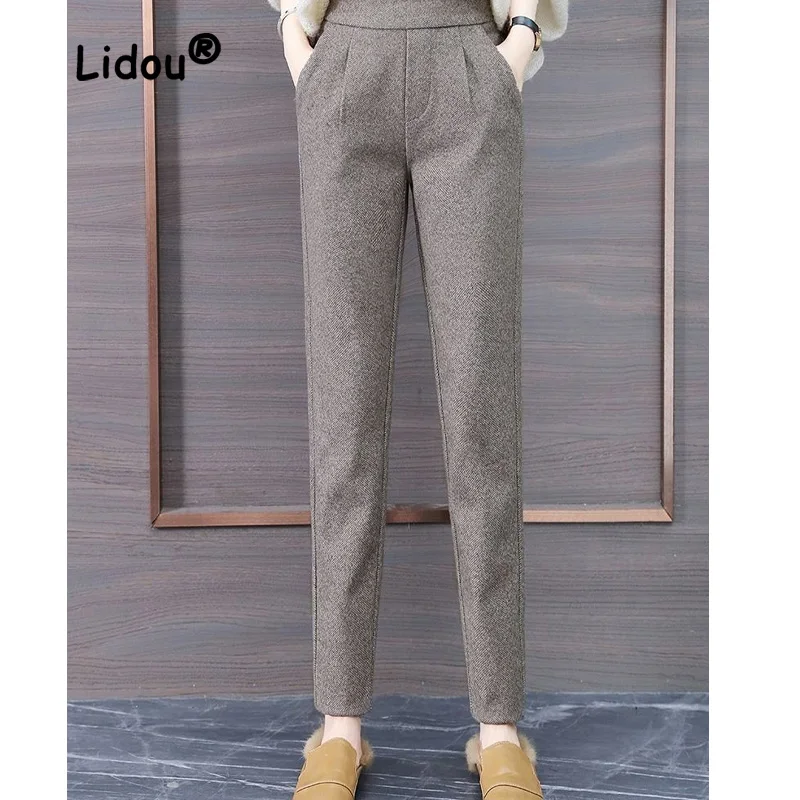 Women's Wear Autumn Winter Solid Color Herringbone Pattern Plush Harem Pants Office Korean All-match Thickening Casual Trousers
Women's Wear Autumn Winter Solid Color Herringbone Pattern Plush Harem Pants Office Korean All-match Thickening Casual Trousers