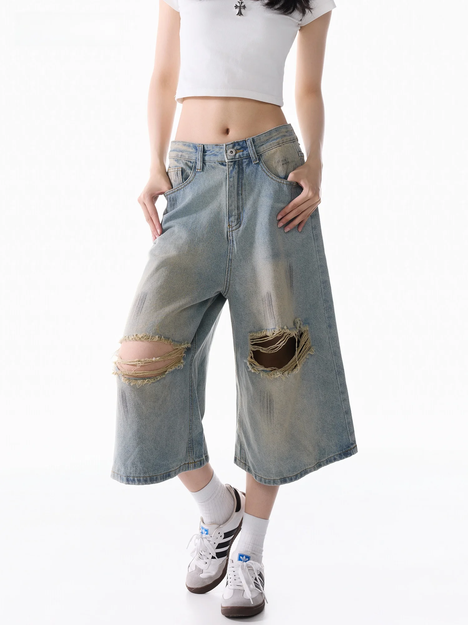 Edx Casual Washed Denim Shorts Women's Loose Straight Leg Thin Summer Jeans Hole Punching American Style Spring Autumn
Edx Casual Washed Denim Shorts Women's Loose Straight Leg Thin Summer Jeans Hole Punching American Style Spring Autumn