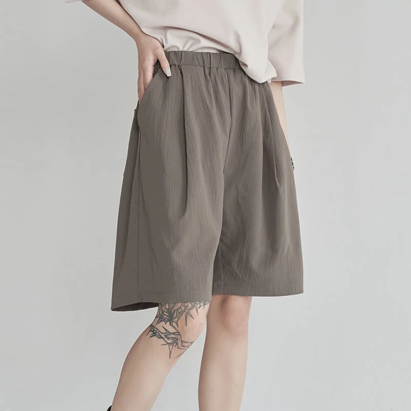 GIDYQ Korean Style Women Sports Shorts Summer Fashion Streetwear Loose Wide Leg Pants Casual High Waist Female Shorts New
GIDYQ Korean Style Women Sports Shorts Summer Fashion Streetwear Loose Wide Leg Pants Casual High Waist Female Shorts New
