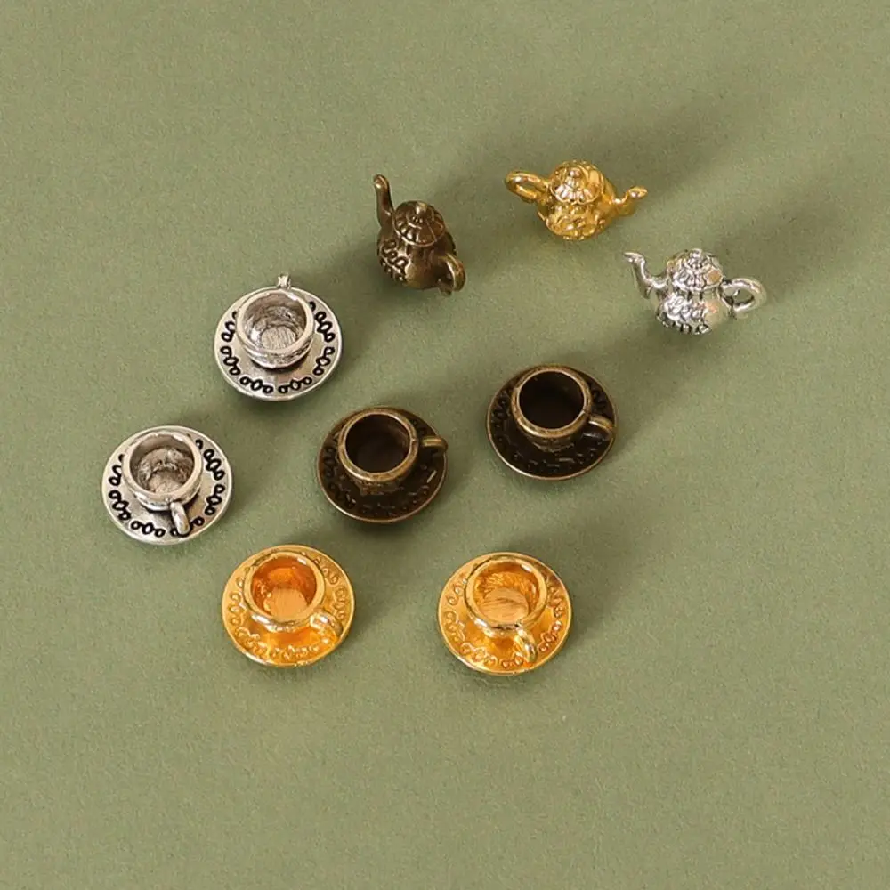 New 1:12 Dollhouse Miniature Tea Alloy 3 Colors Classic Wine Pot Coffee Cup Miniature Dollhouse Decorations
New 1:12 Dollhouse Miniature Tea Alloy 3 Colors Classic Wine Pot Coffee Cup Miniature Dollhouse Decorations