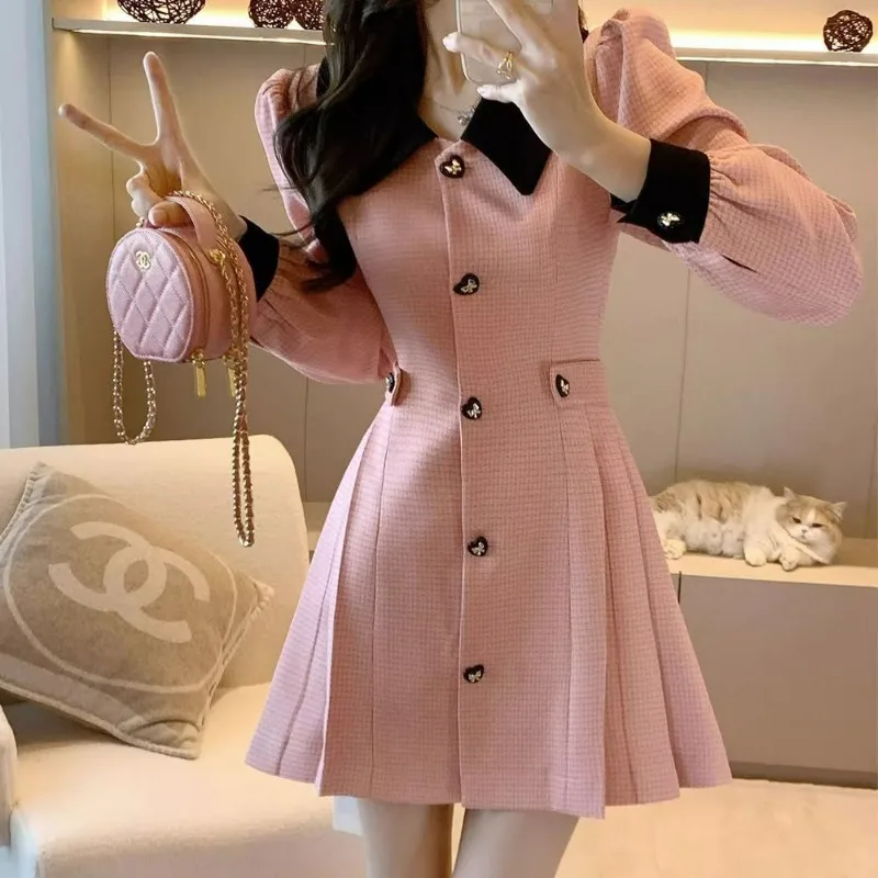 French Dress Spring New Women High-Grade Tight Waist Lantern Sleeve Mid-length Skirt Female Elegance Casual Versatile Outerwear
French Dress Spring New Women High-Grade Tight Waist Lantern Sleeve Mid-length Skirt Female Elegance Casual Versatile Outerwear