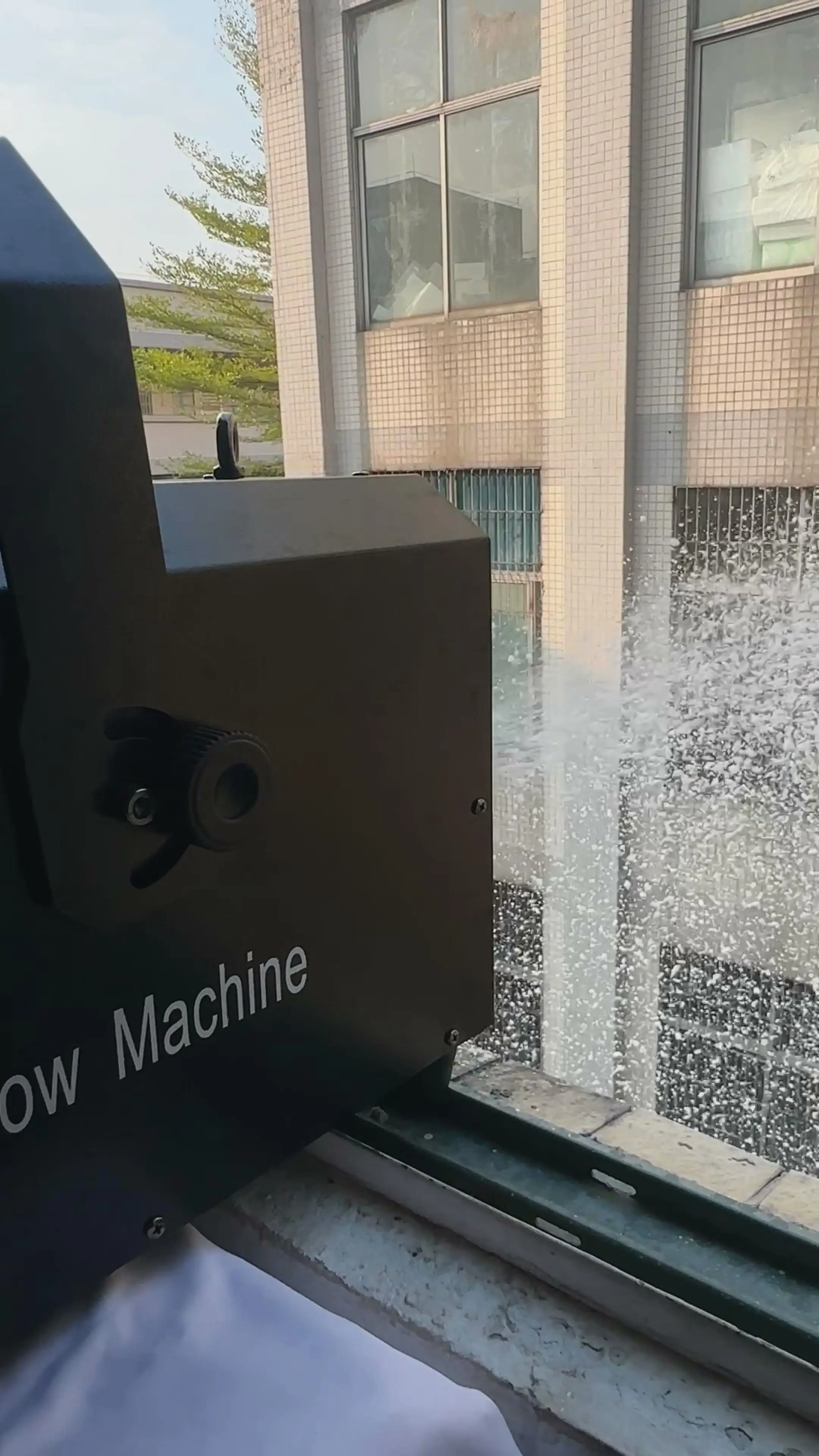 1500W Snow Machine Christmas Snowflake Maker Stage DJ Party Equipment Stage Effect Machine for New Year Event Wedding Show
1500W Snow Machine Christmas Snowflake Maker Stage DJ Party Equipment Stage Effect Machine for New Year Event Wedding Show