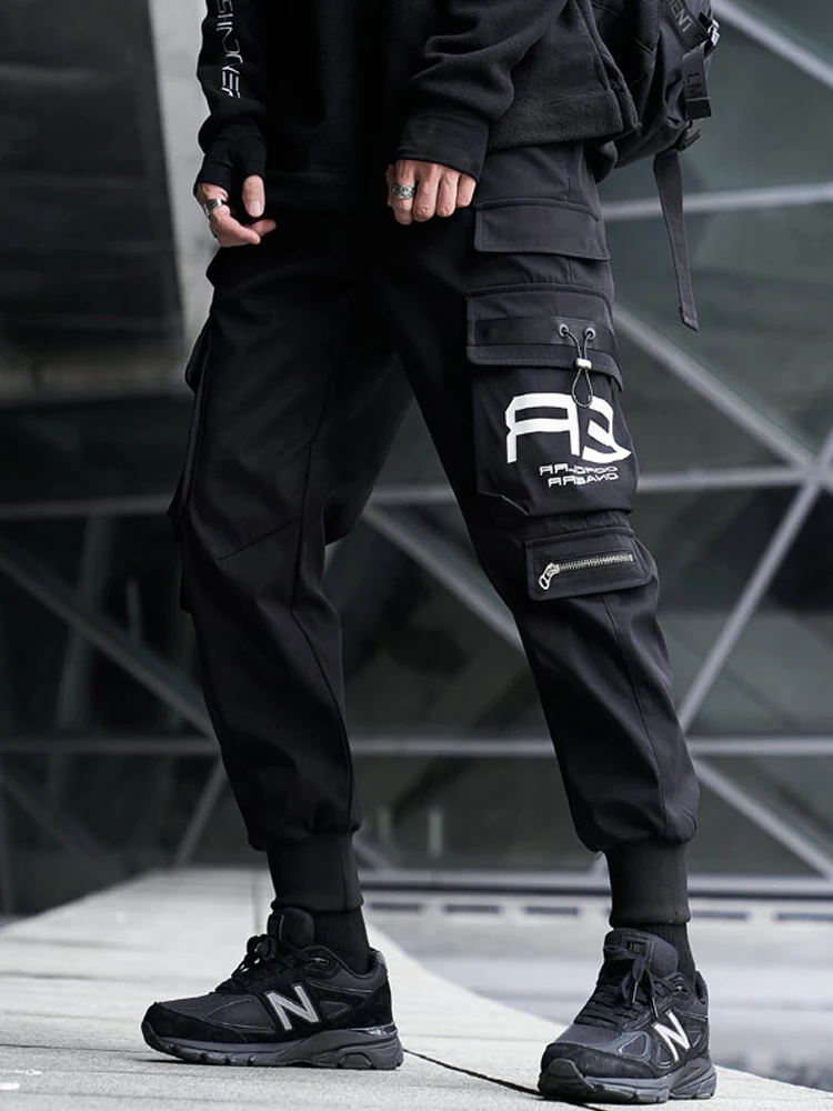 Мужские свободные рабочие брюки в уличном стиле, функциональные, повседневные, длинные, прямого кроя, от модного бренда
Мужские свободные рабочие брюки в уличном стиле, функциональные, повседневные, длинные, прямого кроя, от модного бренда