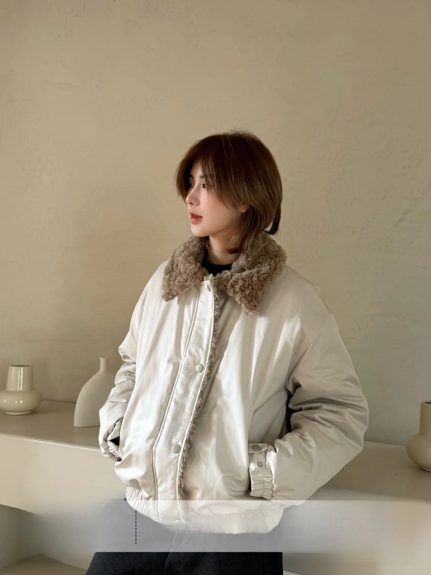 Теплая хлопковая куртка с воротником из овечьего меха для пар, универсальная, толстая верхняя одежда для зимы Ja1 Never Stay up Late Bar...
Теплая хлопковая куртка с воротником из овечьего меха для пар, универсальная, толстая верхняя одежда для зимы Ja1 Never Stay up Late Bar...