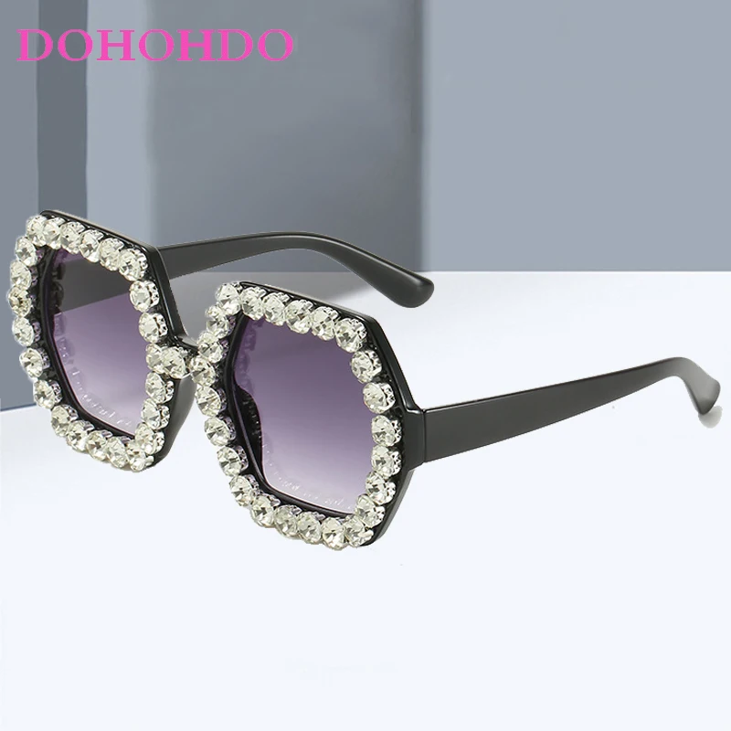 Luxury Brand Designer Rhinestone Square Sunglasses Women Men Retro Big Frame Sun Glasses Ladies Street Photography Shades UV400
Luxury Brand Designer Rhinestone Square Sunglasses Women Men Retro Big Frame Sun Glasses Ladies Street Photography Shades UV400