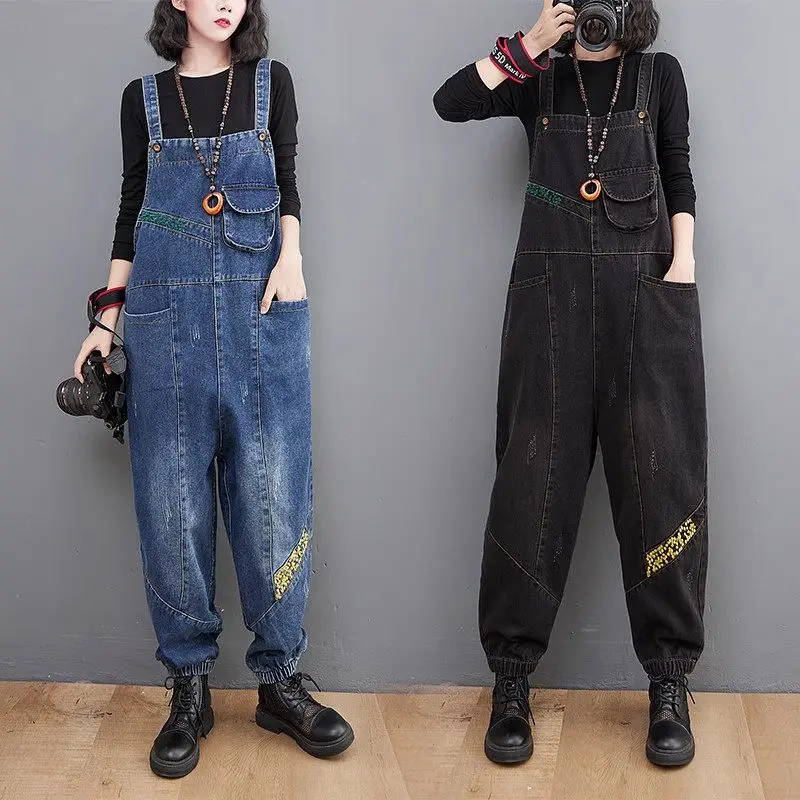 Embroidered Jeans For Women Loose And Slim High Waist Denim Jumpsuit Multiple Pockets Patchwork Autumn Retro Strap Pants Z2727
Embroidered Jeans For Women Loose And Slim High Waist Denim Jumpsuit Multiple Pockets Patchwork Autumn Retro Strap Pants Z2727
