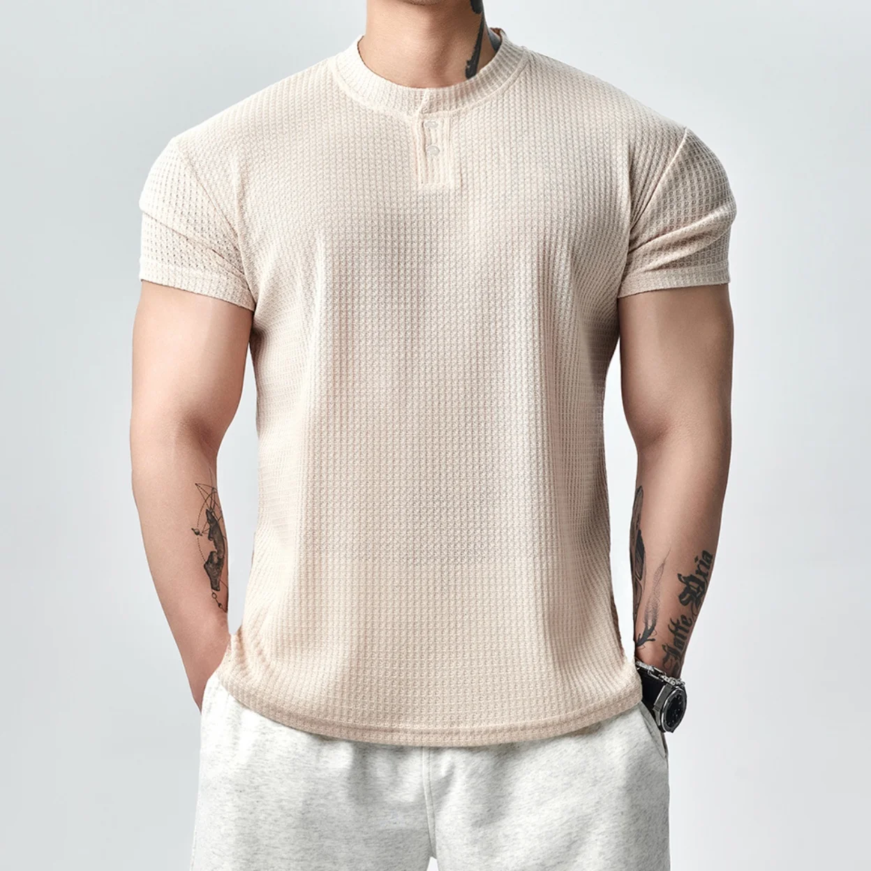 Gymdog Men's Short Sleeve T-Shirt Henry Collar Fitness Sportswear Breathable Textured Summer Casual Wear Polyester Spandex
Gymdog Men's Short Sleeve T-Shirt Henry Collar Fitness Sportswear Breathable Textured Summer Casual Wear Polyester Spandex