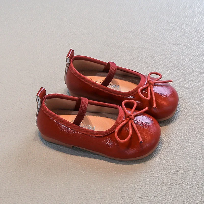Fashion Children's Leather Shoes Spring Autumn Girls Causal Ballet Shoes Wedding Party Trend Simple Kids Princess Bowknot Flats
Fashion Children's Leather Shoes Spring Autumn Girls Causal Ballet Shoes Wedding Party Trend Simple Kids Princess Bowknot Flats