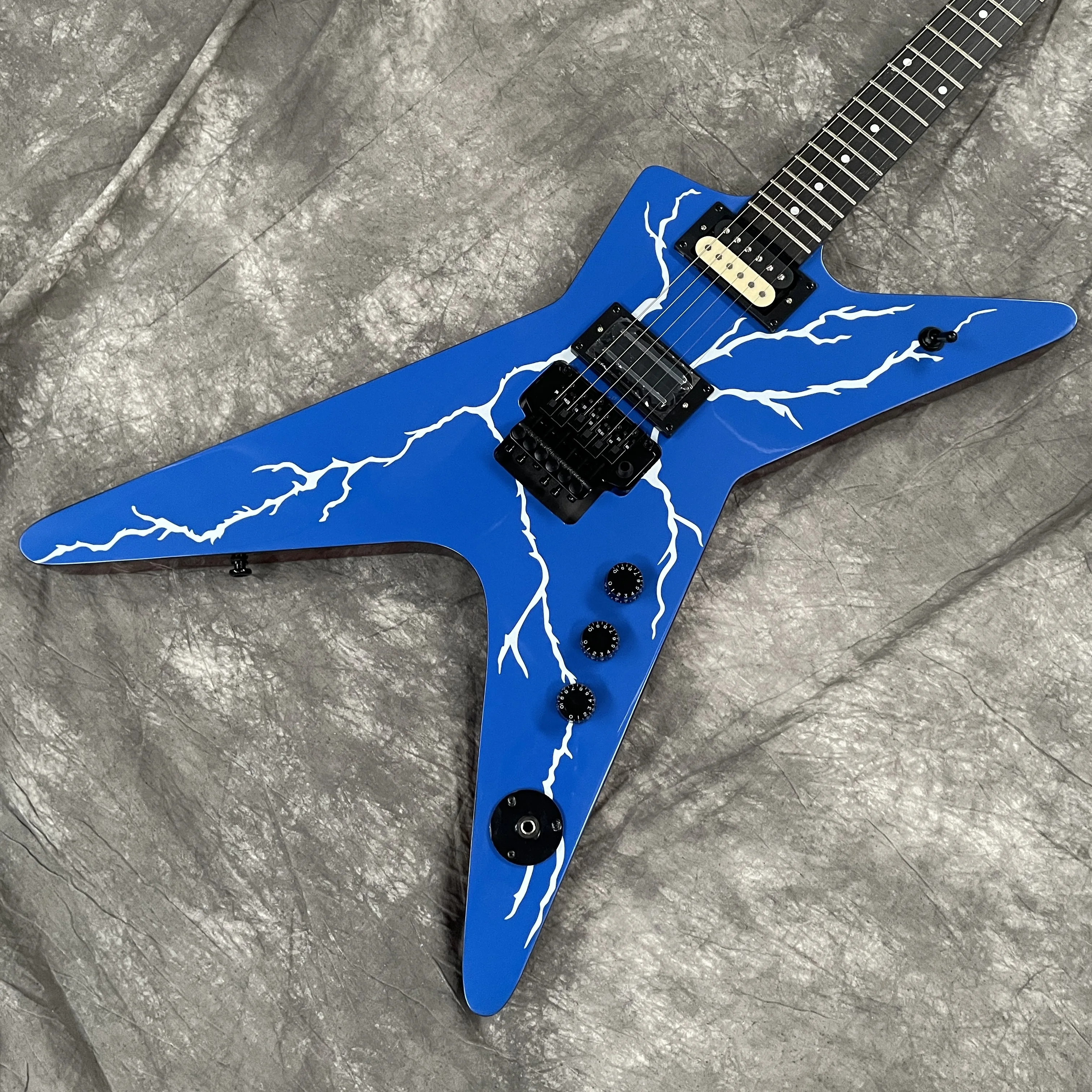 Blue Dime Electric Guitar 6s Rosewood Fretboard Dot Fret Floyd Back Brown Fast Ship
Blue Dime Electric Guitar 6s Rosewood Fretboard Dot Fret Floyd Back Brown Fast Ship