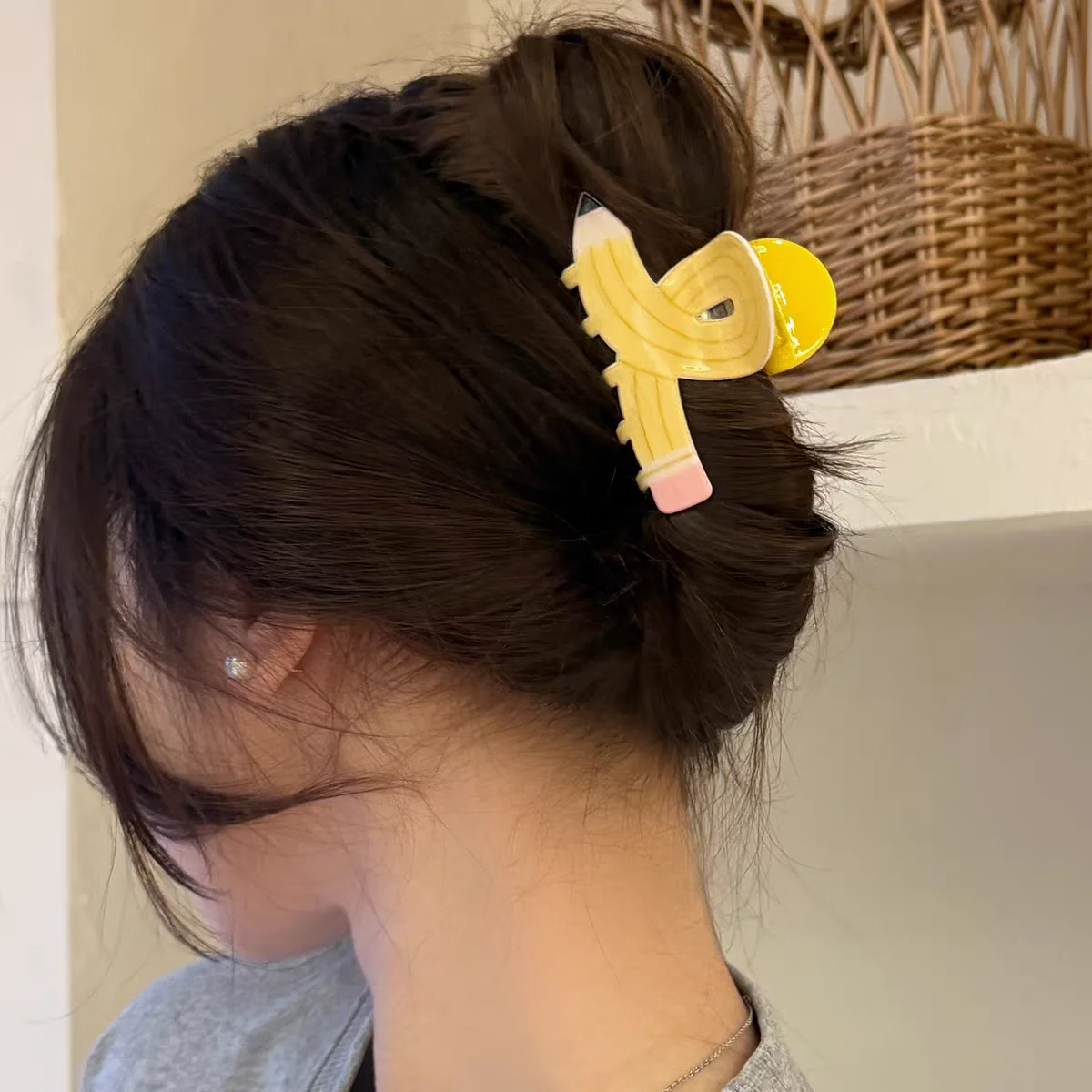 Милые заколки для волос-карандаш, 1 шт., кавайные школьные принадлежности, нескользящие зажимы, мультяшные заколки, аксессуары для вечеринок 
Милые заколки для волос-карандаш, 1 шт., кавайные школьные принадлежности, нескользящие зажимы, мультяшные заколки, аксессуары для вечеринок