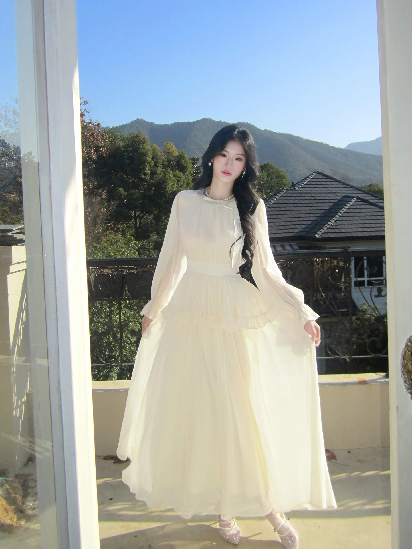 Swan Lake round Neck Long Sleeve Lantern Sleeve Organza Long Dress Waist Cinched French Style A-Line Skirt Daily Wear
Swan Lake round Neck Long Sleeve Lantern Sleeve Organza Long Dress Waist Cinched French Style A-Line Skirt Daily Wear