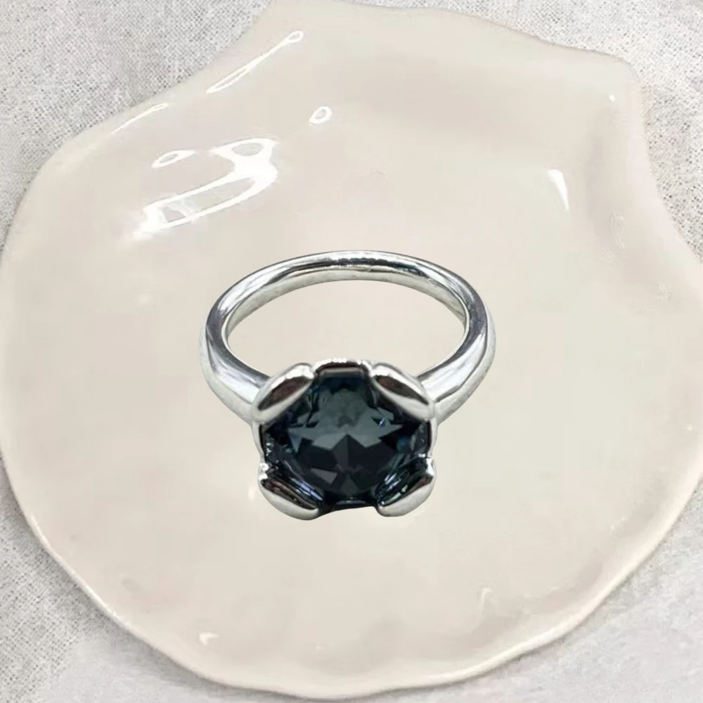 Fairy style dazzling and beautiful colorful crystal ring, ladies' accessories, give girlfriend anniversary gift
Fairy style dazzling and beautiful colorful crystal ring, ladies' accessories, give girlfriend anniversary gift