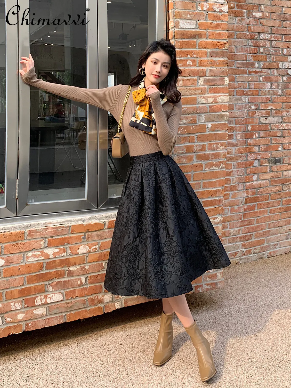 Original French Hepburn Style Elegant Versatile Black Skirts Fashion High Waist A-line Temperament Jacquard Long Skirt for Women
Original French Hepburn Style Elegant Versatile Black Skirts Fashion High Waist A-line Temperament Jacquard Long Skirt for Women