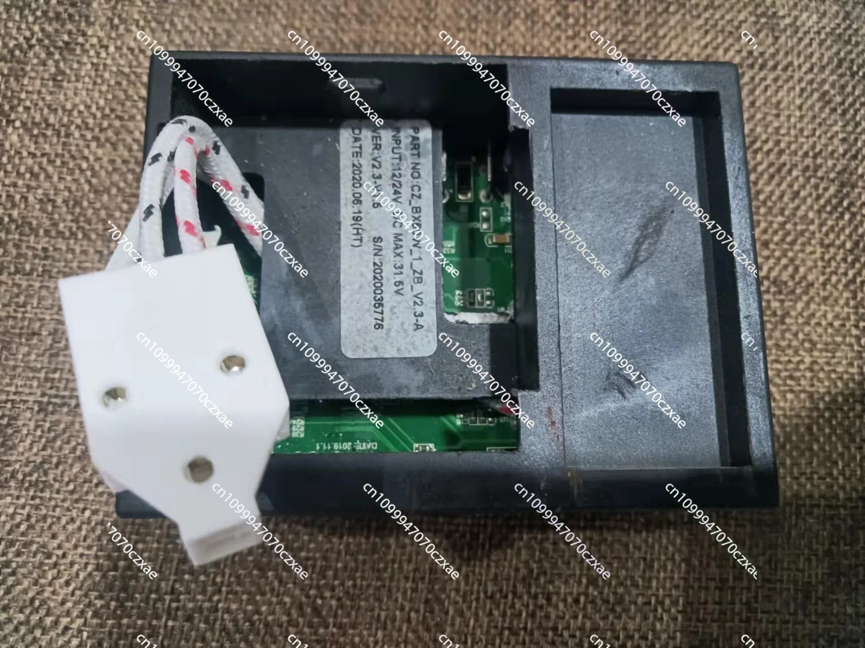 Car Refrigerator Variable Frequency Compressor ZH25G Driver CZ-BX60W-1 DC 12/24V
Car Refrigerator Variable Frequency Compressor ZH25G Driver CZ-BX60W-1 DC 12/24V
