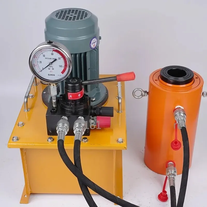 Hollow Electric Hydraulic Jack - Separate Hollow Vertical Double Acting Large Tonnage (30T/100T/200T) with Pumping Station
Hollow Electric Hydraulic Jack - Separate Hollow Vertical Double Acting Large Tonnage (30T/100T/200T) with Pumping Station