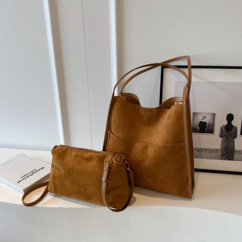 Fashion Luxury PU Leather Shoulder Bags Women 2024 New Autumn Winter High-quality Retro Underarm Bags Trend Tote Bag Handbags
Fashion Luxury PU Leather Shoulder Bags Women 2024 New Autumn Winter High-quality Retro Underarm Bags Trend Tote Bag Handbags