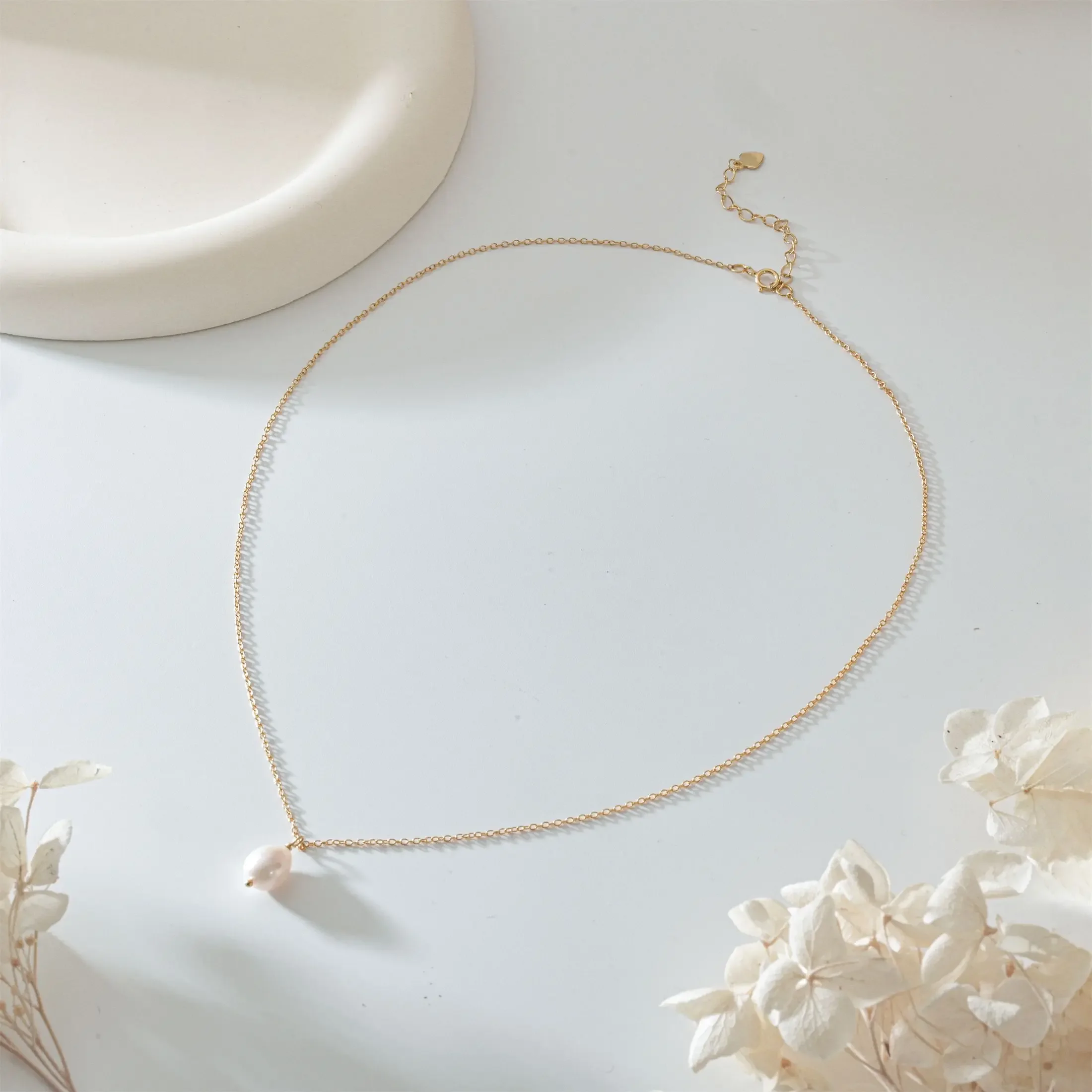 HENGSHENG 925 Sterling Silver Chain Pendant for Women Girls 7-8mm Rice Shape White Freshwater Pearl Necklace Fine Jewelry Gifts
HENGSHENG 925 Sterling Silver Chain Pendant for Women Girls 7-8mm Rice Shape White Freshwater Pearl Necklace Fine Jewelry Gifts