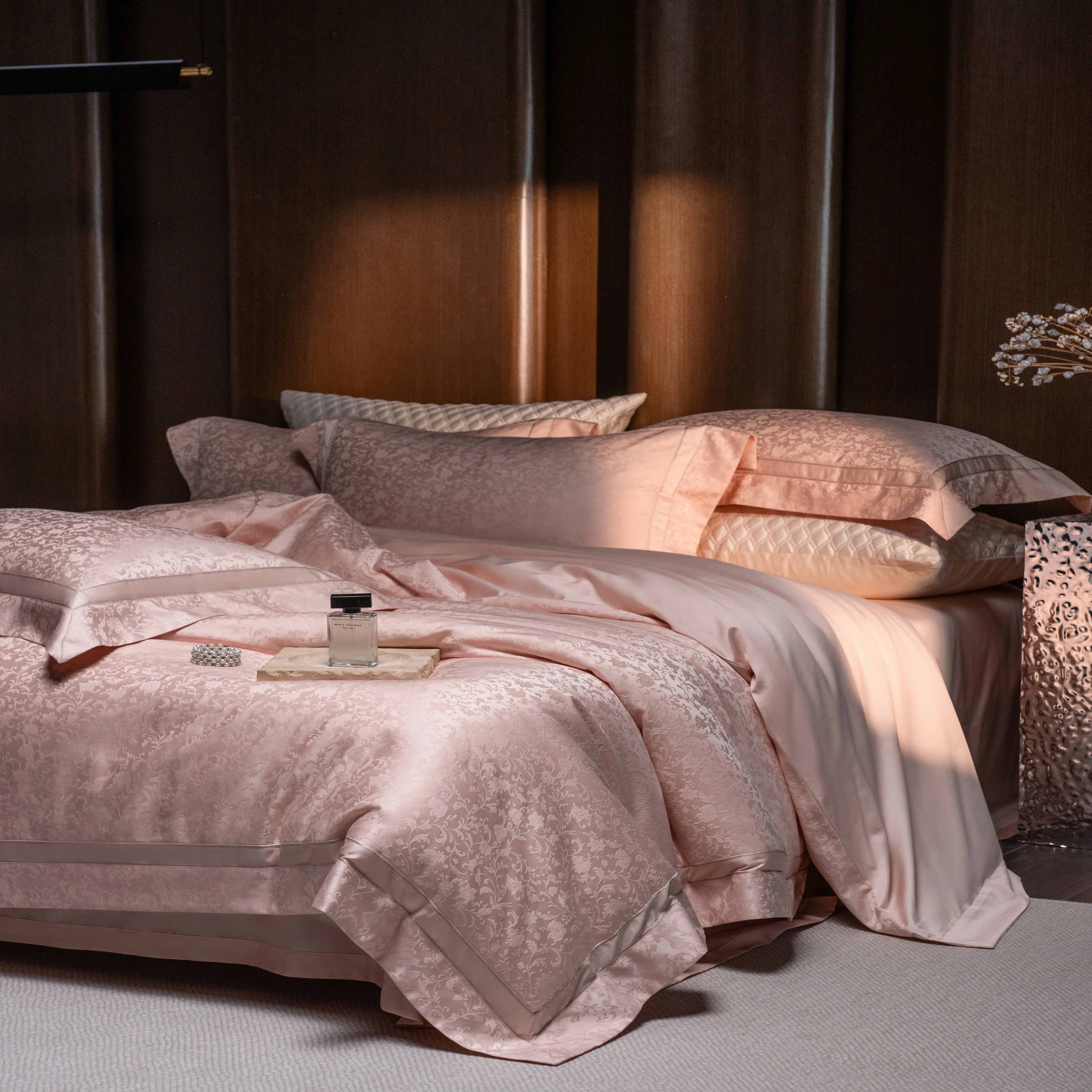 4Pcs Bedding Set Duvet Cover Bed Sheet Pillowcases for Single Couple Bed Queen King Size
4Pcs Bedding Set Duvet Cover Bed Sheet Pillowcases for Single Couple Bed Queen King Size