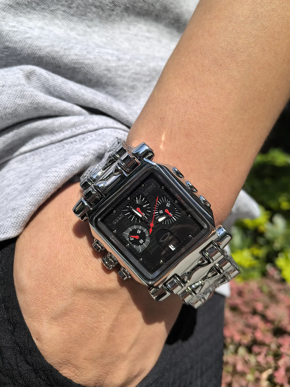 Millennium Y2k Future Warrior Pioneer Watch Niche Retro Locomotive Cool Unique Men's Watch
Millennium Y2k Future Warrior Pioneer Watch Niche Retro Locomotive Cool Unique Men's Watch