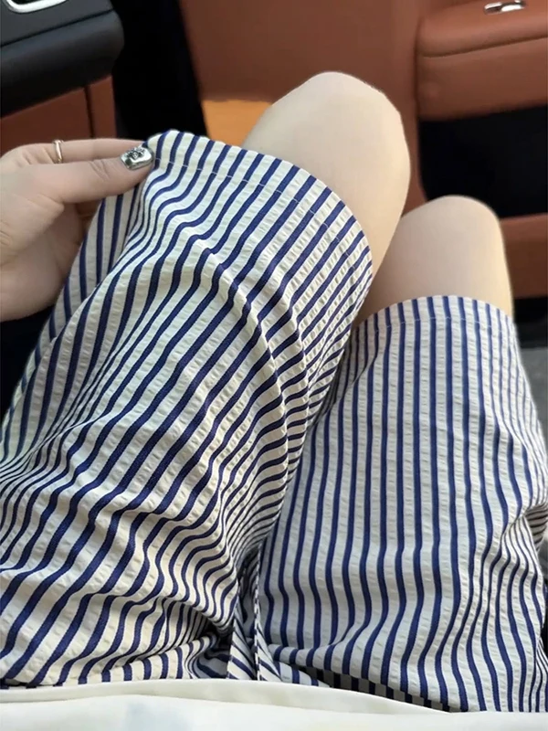 Мужские спортивные шорты из ледяного шелка, летние, тонкие, повседневные, быстросохнущие, пляжные, водорастворимые, американского кроя, длиной до колена, дышащие
Мужские спортивные шорты из ледяного шелка, летние, тонкие, повседневные, быстросохнущие, пляжные, водорастворимые, американского кроя, длиной до колена, дышащие