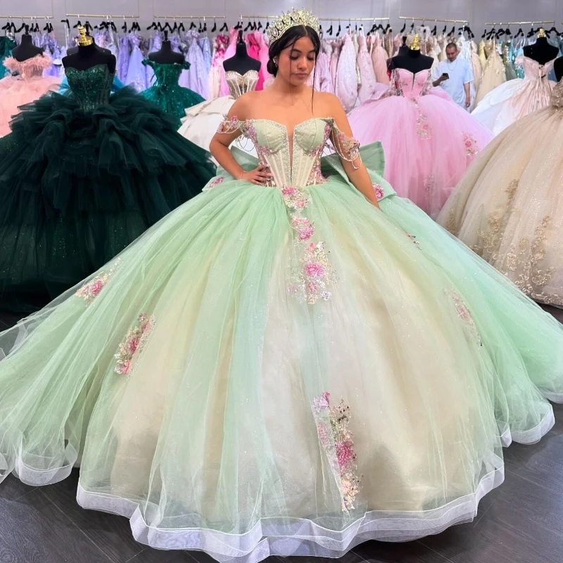 Sage Green Glittering Quinceanera Dresses Off Shoulder Floral Applique Lace Beads Crystal Tull Vestidos De 15 Anos Party Birthda
Sage Green Glittering Quinceanera Dresses Off Shoulder Floral Applique Lace Beads Crystal Tull Vestidos De 15 Anos Party Birthda