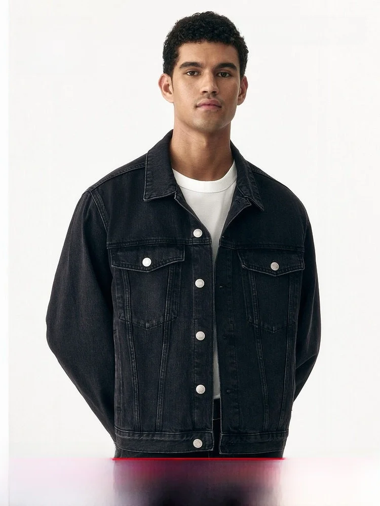 H&M Men's Loose Fit Denim Jacket Collared Single Button Couples Style Regular Length Casual Outerwear for Daily Use
H&M Men's Loose Fit Denim Jacket Collared Single Button Couples Style Regular Length Casual Outerwear for Daily Use
