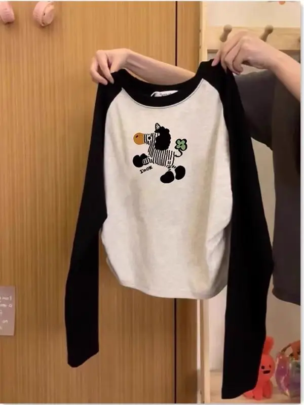 American Style Retro Cartoon Anti-Aging Shoulder Sleeve Long Sleeve T-Shirt Women's Autumn New Slimming Hot Girl Base Shirt Top
American Style Retro Cartoon Anti-Aging Shoulder Sleeve Long Sleeve T-Shirt Women's Autumn New Slimming Hot Girl Base Shirt Top